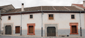 Fachada de la fábrica de chocolate de San García.