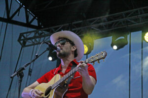 El Huercasa Country Festival celebra sus diez años con The Jayhawks 7 Jason Scott and the high heat.