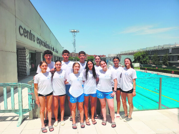 Integrantes del club segoviano durante una cita en el presente curso./CD. LA UNIÓN