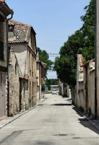 Navalilla tiene en la actualidad 95 habitantes.