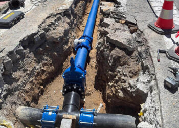 Obras de renovación en la red del suminstro de agua potable en el paseo Ezequiel González. / AYUNTAMIENTO DE SEGOVIA