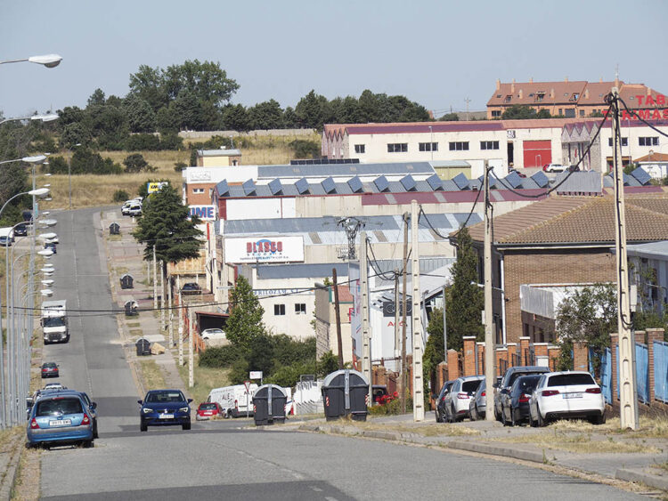 El Ayuntamiento destina 25.000 euros para apoyar la puesta en marcha de nuevos negocios 1 Polígono de Hontoria. / EL ADELANTADO