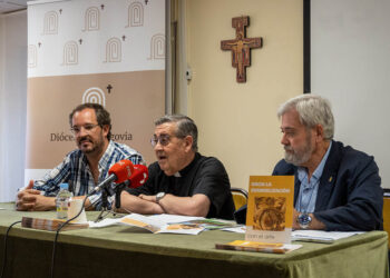 Presentación del proyecto ‘Hacia la evangelización con el arte’. / HÉCTOR CRIADO