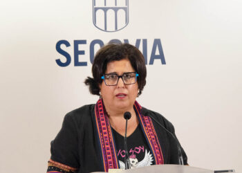 La primera teniente de alcalde en el Ayuntamiento de Segovia, Rosalía Serrano. / KRISTOMIRA