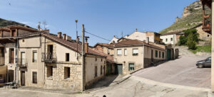 Desde mediados del XVIII, la economía de Valle de Tabladillo se vio favorecida por la extracción de yeso.