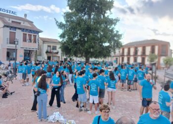 Los vecinos de la localidad de Aguilafueente salieron a las calles para disfrutar de una jornada festiva / ÁNGEL F. PALACIOS