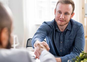 gente de negocios trabajando juntosweb