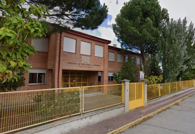 IES ‘Jaime Gil de Biedma’ en Nava de la Asunción / E.A.