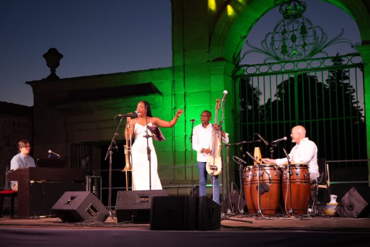 El ritmo cubano protagoniza la primera velada del festival 'La GranJazz 2025' 1 Inicio del festival La GranJazz 2025 / TURISMO REAL SITIO DE SAN ILDEFONSO