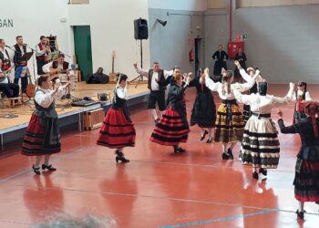 Actuación del Grupo Folklórico ‘La Peana’ / GRUPO FOLKLÓRICO ‘LA PEANA’ FACEBOOK