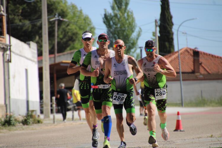 La comitiva del club segoviano durante su participación en una cita pasada./T.LACERTA