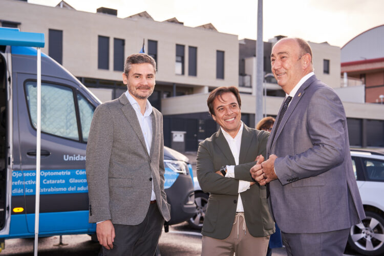 Unidad móvil optométrica de Recoletas Salud y la Diputación / DIPUTACIÓN