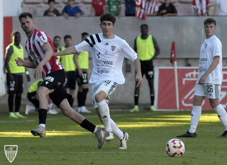 Rodrigo Ibañes en el encuentro entre Segoviana y Zamora de la pasada temporada./JUAN MARTÍN-G. SEGOVIANA