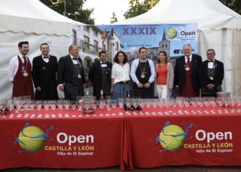 Nombramiento de Sumiller de Honor 2025 / OPEN CASTILLA Y LEÓN VILLA DE EL ESPINAR