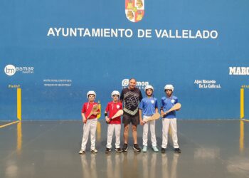 Integrantes del club segoviano en un partido del curso pasado./CP VALLELADO