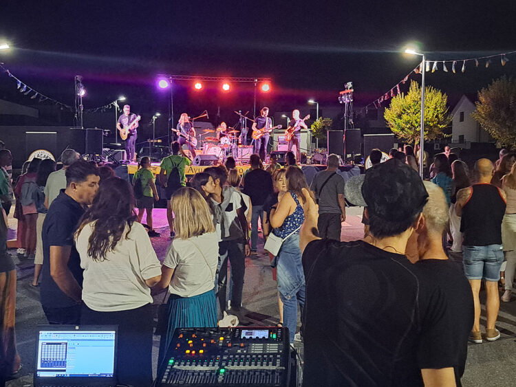 Semana cultural y festiva que aúna a los vecinos del Carrascalejo 1 Actuación musical en el municipio. / AYUNTAMIENTO PALAZUELOS DE ERESMA