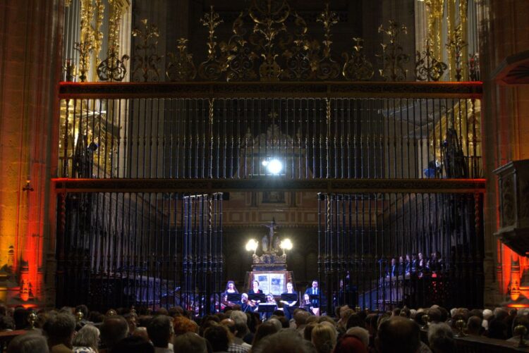 La Misa para la Consagración del Altar vuelve a sonar en la Catedral 1 web 9