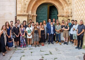 Participantes de la 107 edición del Curso de Pintores Pensionados del Paisaje de Segovia./ HÉCTOR CRIADO