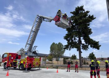 Una de las prácticas llevadas a cabo por los cabos-jefes de los SPEIS de la Diputación. / D.P.