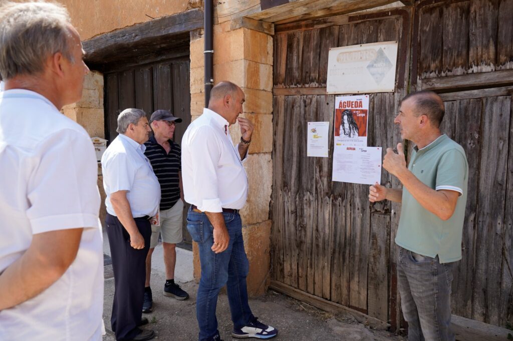 Visita de Miguel Ángel de Vicente a Riaguas de San Bartolomé.