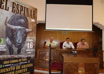 Presentación del cartel del 16 de agosto en El Espinar.