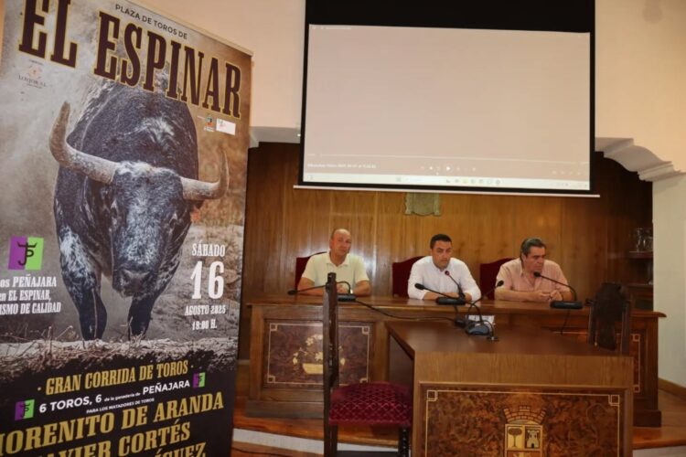 Clase y “torismo” se dan cita el próximo 16 de agosto en El Espinar 1 Presentación del cartel del 16 de agosto en El Espinar.