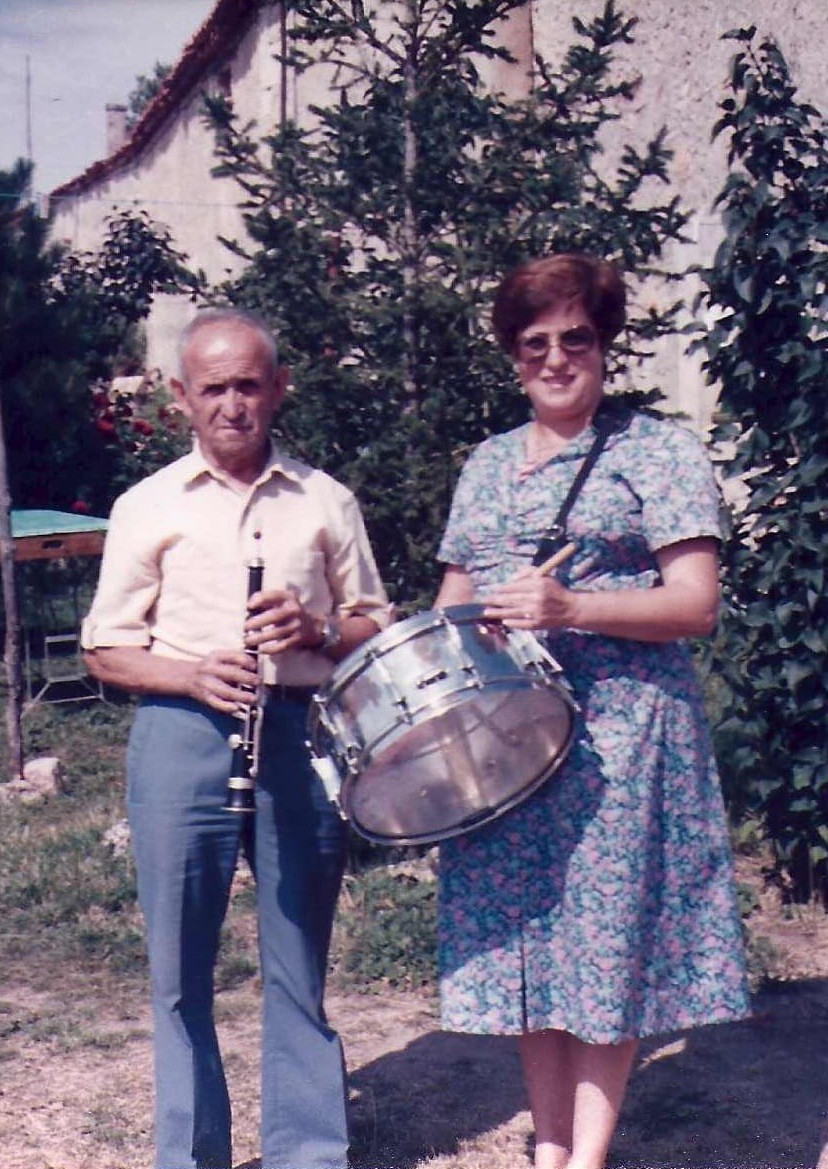 Florencio Pulido junto a su hija Felipa, hacia 1978-80. Foto: cedida por Ricardo López Pulido.