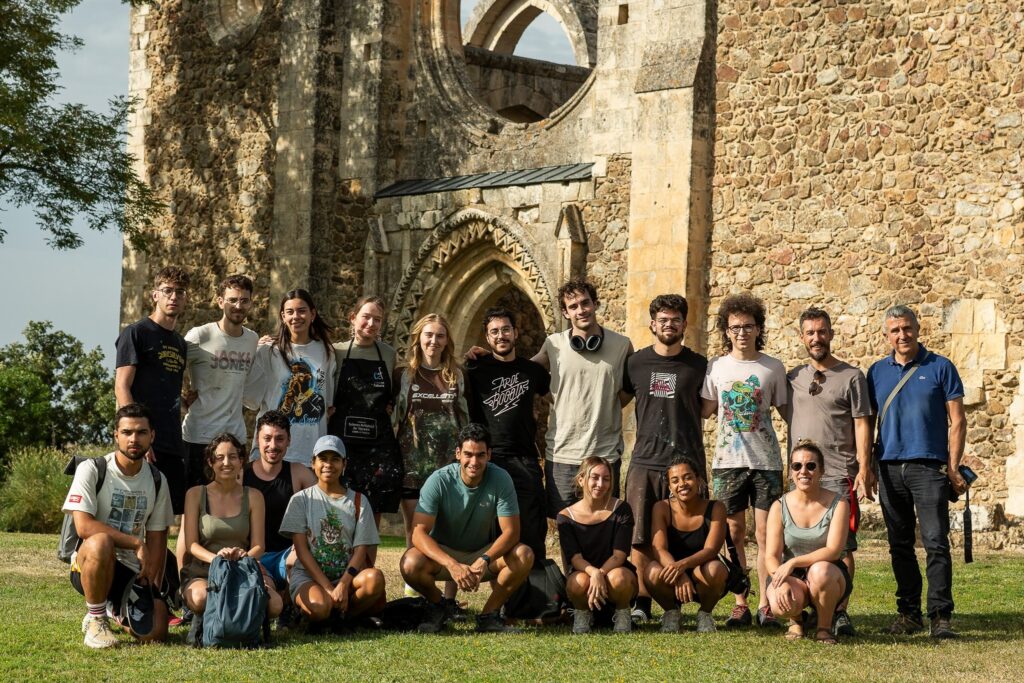 Los 16 alumnos del curso. / JOSÉ MANUEL COFRECES