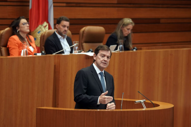 Comparecencia del Presidente de la Junta en las Cortes. / Rubén Cacho