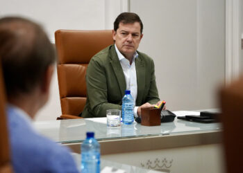 Reunión de la Junta para abordar la situación provocada por la oleada de incendios. / Leticia Pérez