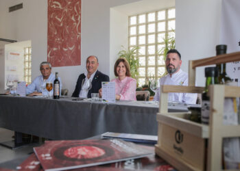 Menú de ‘kilómetro Cero’ en el restaurante ‘Vacceos’ / DIPUTACIÓN