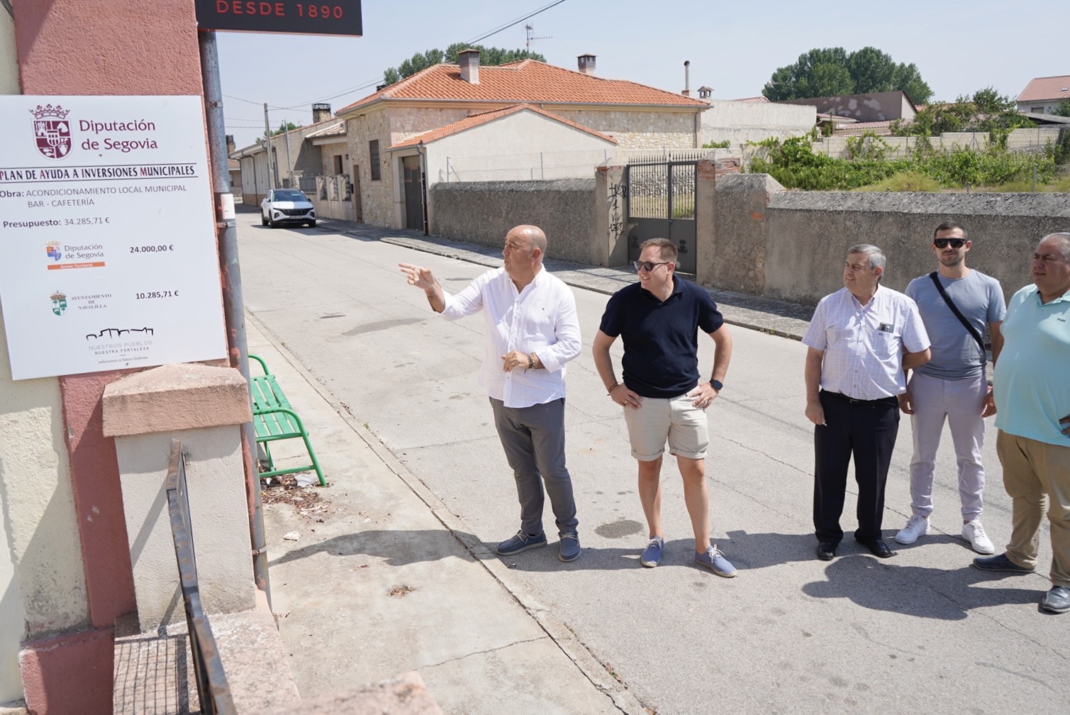 De Vicente visita seis pueblos para conocer los avances de los trabajos financiados por la Diputación 2 Navalilla / DIPUTACIÓN