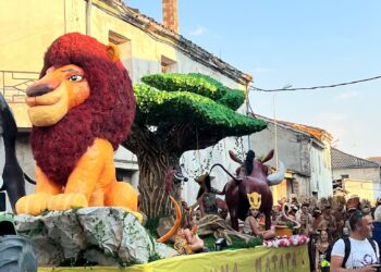 Carroza dedicada a El Rey León. /DIPUTACIÓN DE SEGOVIA