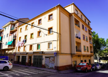 Bloque okupado en el número 19 de la calle General Gutiérrez Mellado.