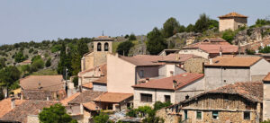 Castrojimeno cuenta en la actualidad con treinta habitantes permanentes.