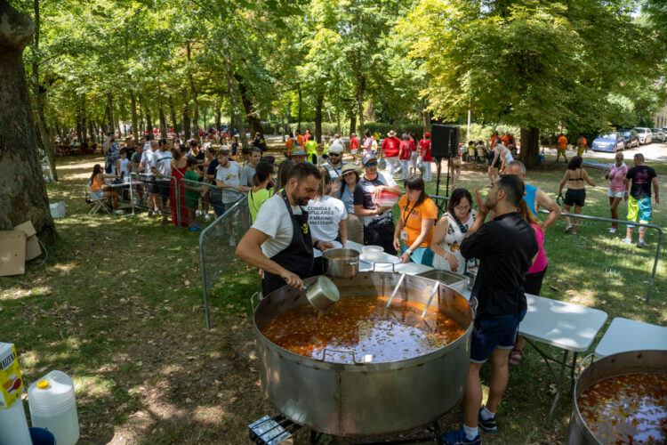 Cabezudos y Caldereta San Lorenzo - Héctor Criado