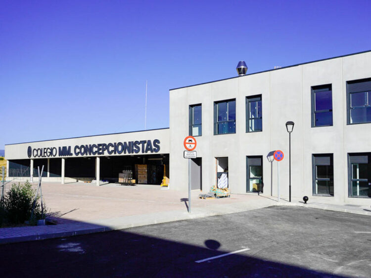 Nueva sede del colegio de las Madres Concepcionistas, en El Sotillo. / HÉCTOR CRIADO