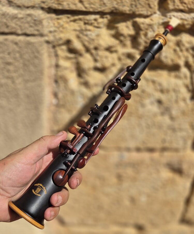 Dulzaina castellana con llaves de madera, una creación de Martín López Llorente / MARTÍN LÓPEZ LLORENTE