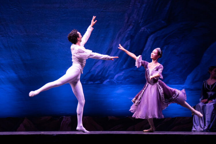 El Lago de los Cisnes  Real Fábrica de Cristales La Granja - Héctor Criado