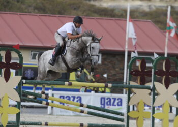 El segoviano Enrique Camiruaga durante un ejercicio./FHCYL