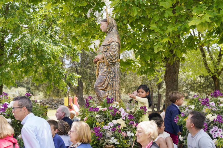EL VERANO (I): LOS VERANEANTES 2 Fiestas en Navas de San Antonio.