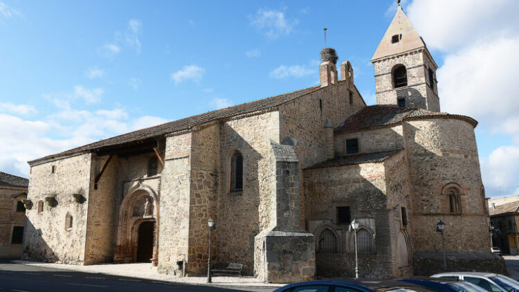 El Festival ‘Escenario Patrimonio’ finaliza en Fuentepelayo su recorrido provincial 1 La obra se escenificará en el exterior de la iglesia de Santa María / E.A.