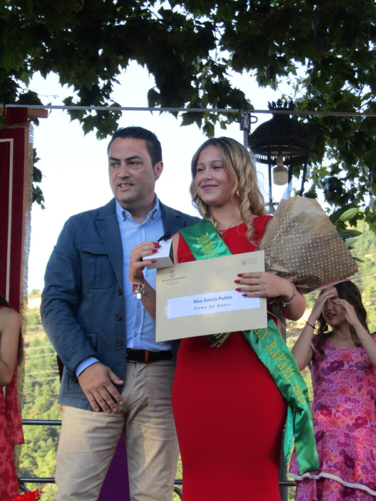 35 años de dulzainas en San Rafael 1 Momento del acto de la Escuela de Dulzainas y Tamboriles (FOTO: FRANCISCO DEL CAÑO)