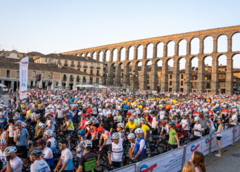 Inicio 30 Marcha Ciclodeportiva Pedro Delgado La Perico - Héctor Criado