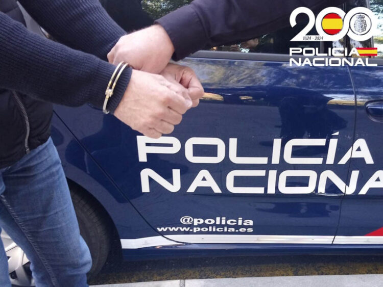 Desarticulada una organización criminal dedicada a la trata, con vinculación en Segovia 1 Detención a cargo de la Policía Nacional . / POLICÍA NACIONAL