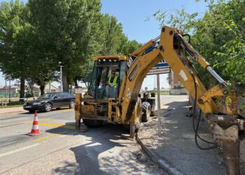 Obras en Fuentepelayo del proyecto de mejora de travesías en la provincia / JCYL