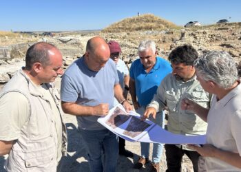 Visita a las obras para el proyecto de musealización en Confloenta / DIPUTACIÓN