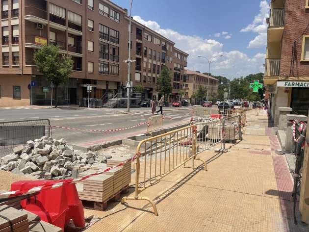 Se interrumpe el lunes 1 el suministro de agua en la calle Ezequiel González 1 Obras en Ezequiel González. / AYUNTAMIENTO