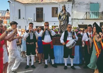Jotas y bailes en honor a la Inmaculada Concepción. / EA