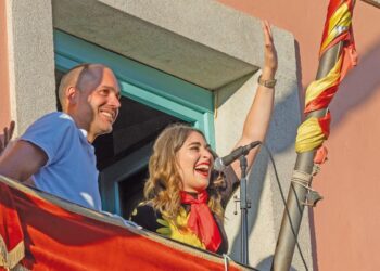 El alcalde en un pregón de fiestas anteriores. / Granangular